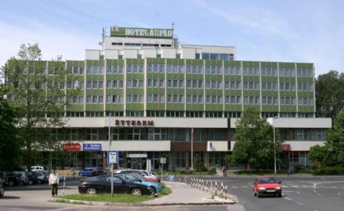 Hotel Arpad Tatabánya Cameră foto